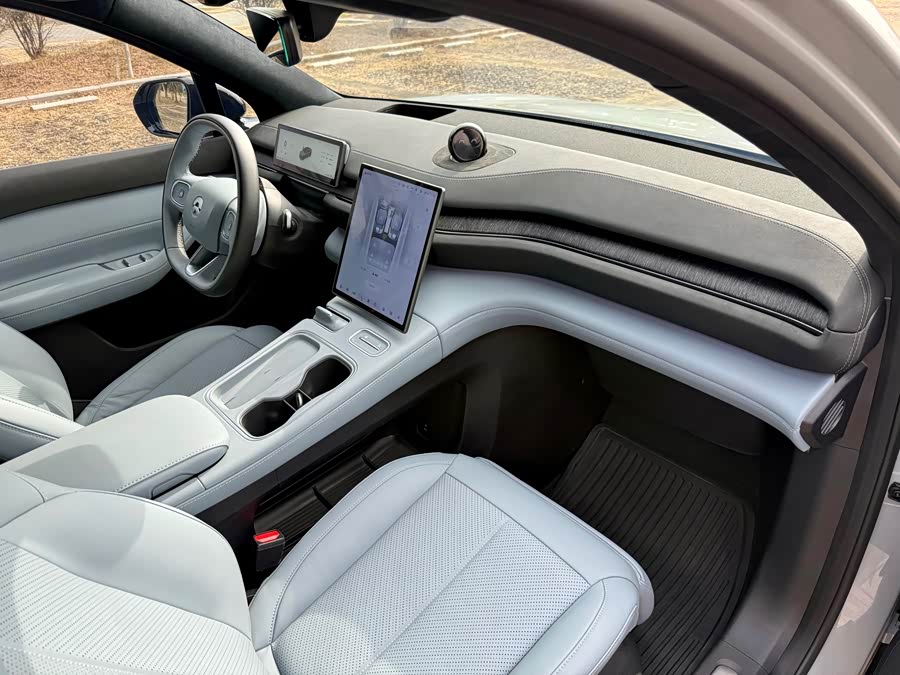 蔚来 蔚来EC6 2023 汽车图片 #13