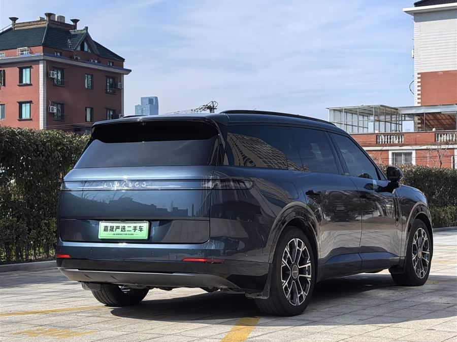 Lynk & Co 900 2025 #13 Lynk & Co 900 2025 car image #13