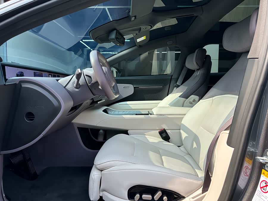 Avatr 12 2024 #13 Avatr 12 2024 car image #13