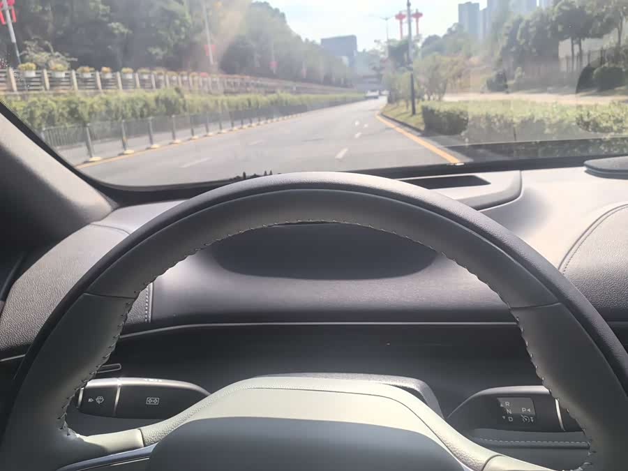 Deepal S07 2024 image de voiture #13