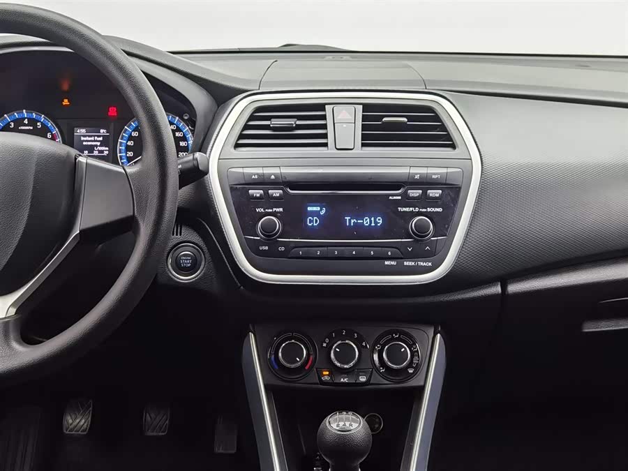 Suzuki S-Cross 2014 صورة سيارة #13