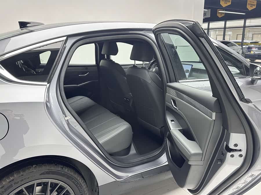 BYD Qin Plus 2025 #13 BYD Qin Plus 2025 car image #13