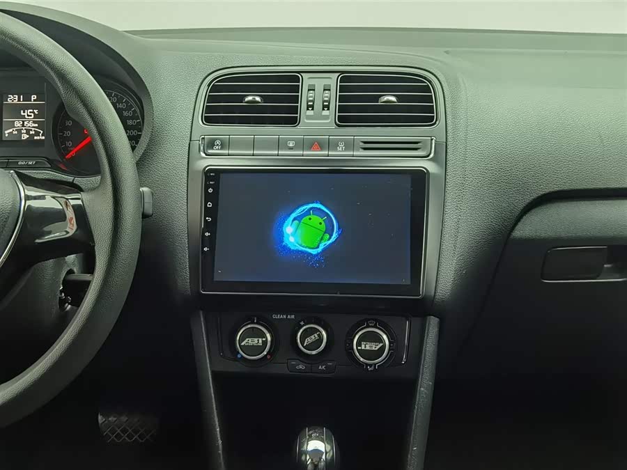 Volkswagen Polo 2018 immagine di auto #13