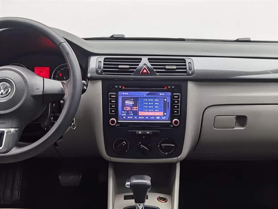 Volkswagen Bora 2012 immagine di auto #13