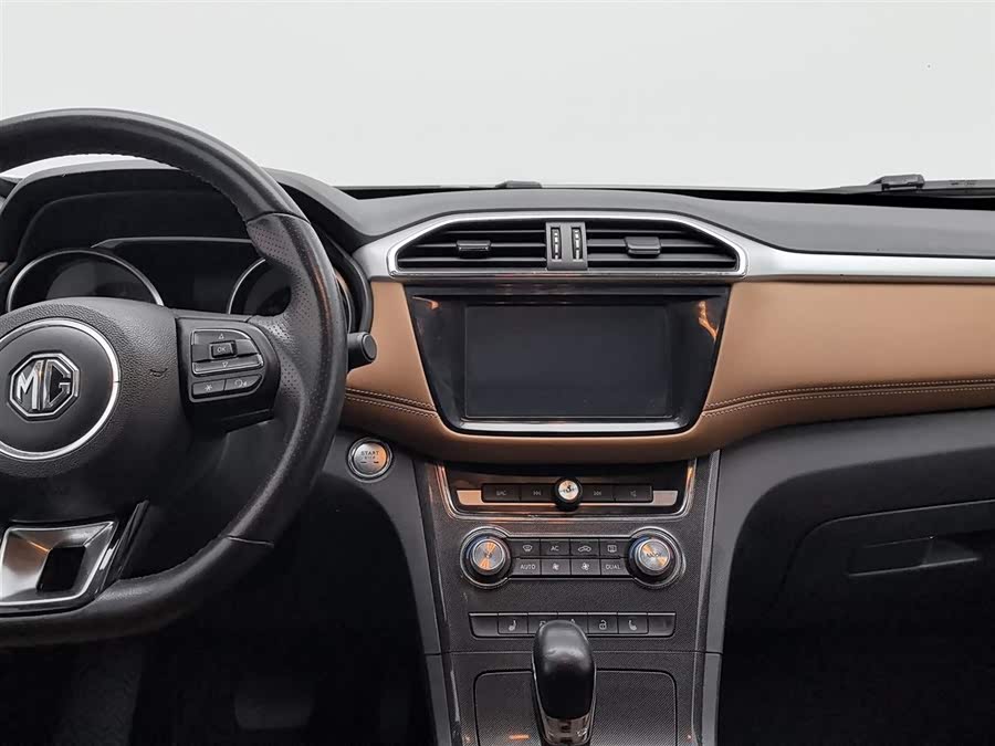 MG GS 2017 car image #13