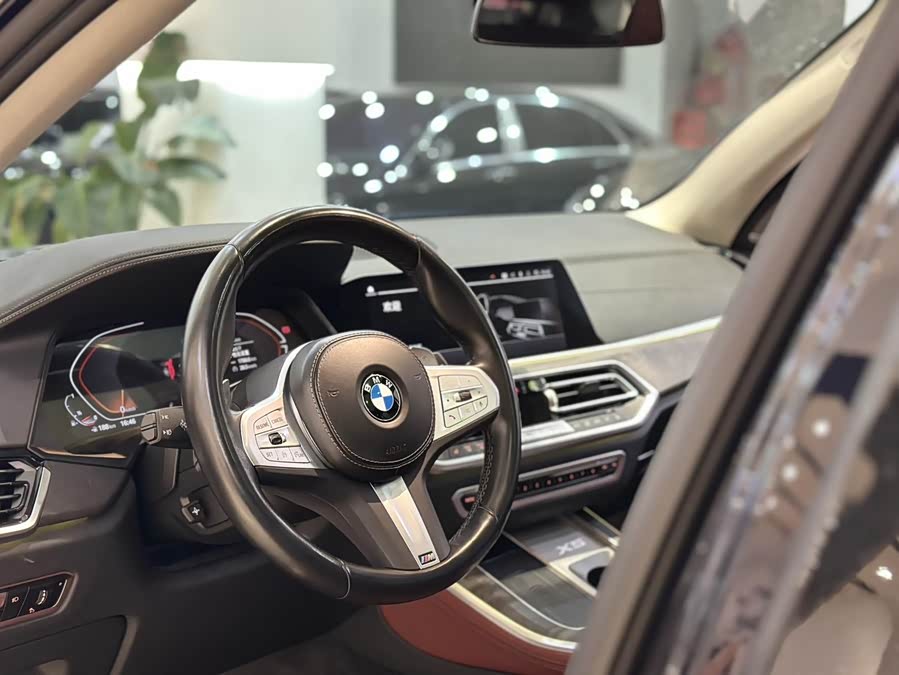 BMW X5 2022 car image #13