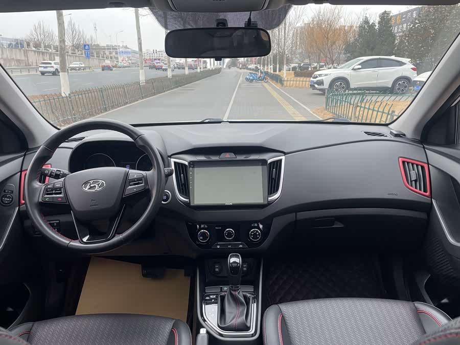 Hyundai ix25 2019 #13 Hyundai ix25 2019 car image #13