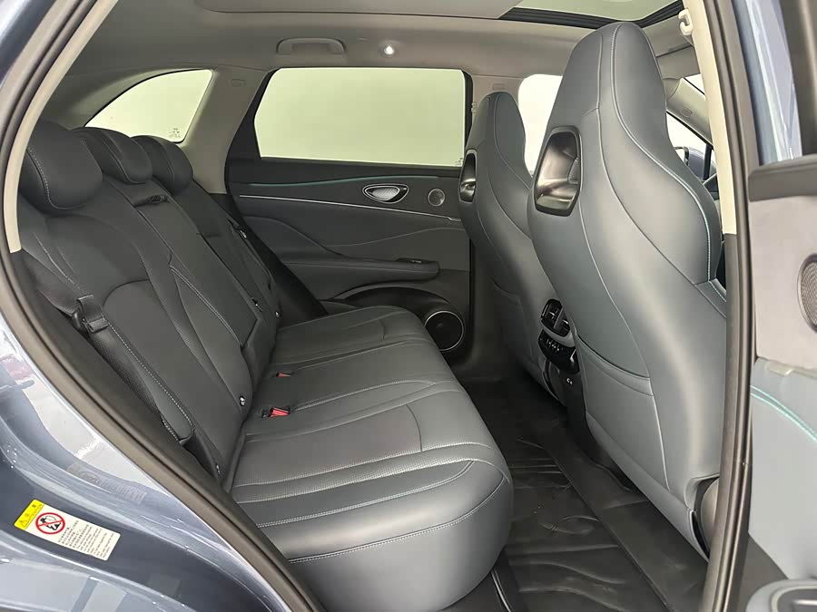 BYD Sea Lion 07 DM-i 2025 car image #13