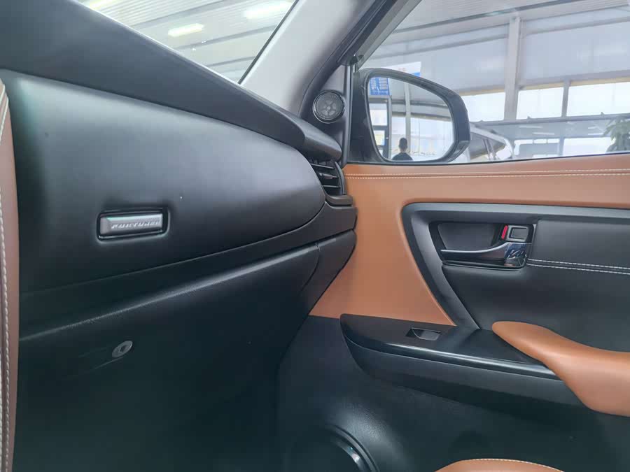 Toyota Fortuner 2019 car image #13