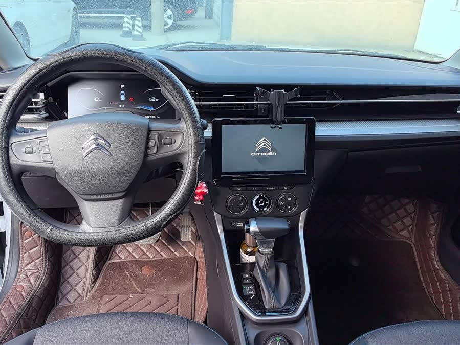 Citroen C3-XR 2023 #13 Citroen C3-XR 2023 car image #13