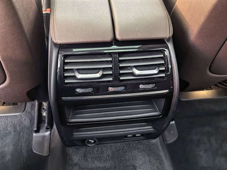 BMW 5 Series 2021 car image #13