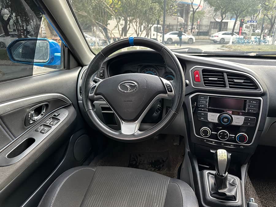 Soueast V3 Lingyue 2015 immagine di auto #13