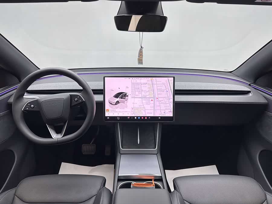 特斯拉 Model Y L 2025 汽车图片 #13