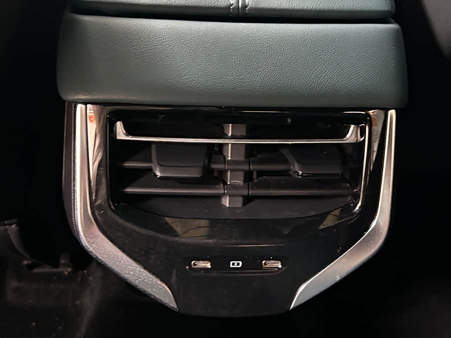 MG 7 2023 car image #13