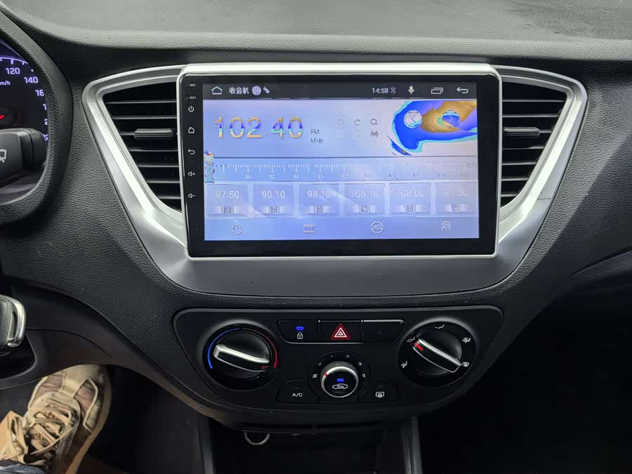 Hyundai Verna 2018 car image #13