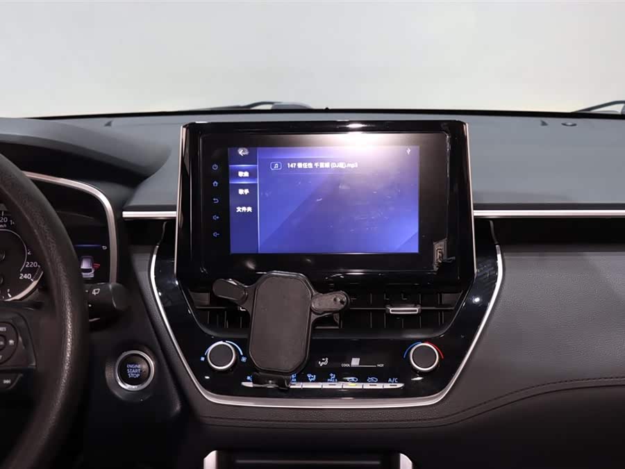 Toyota Frontlander 2023 car image #13