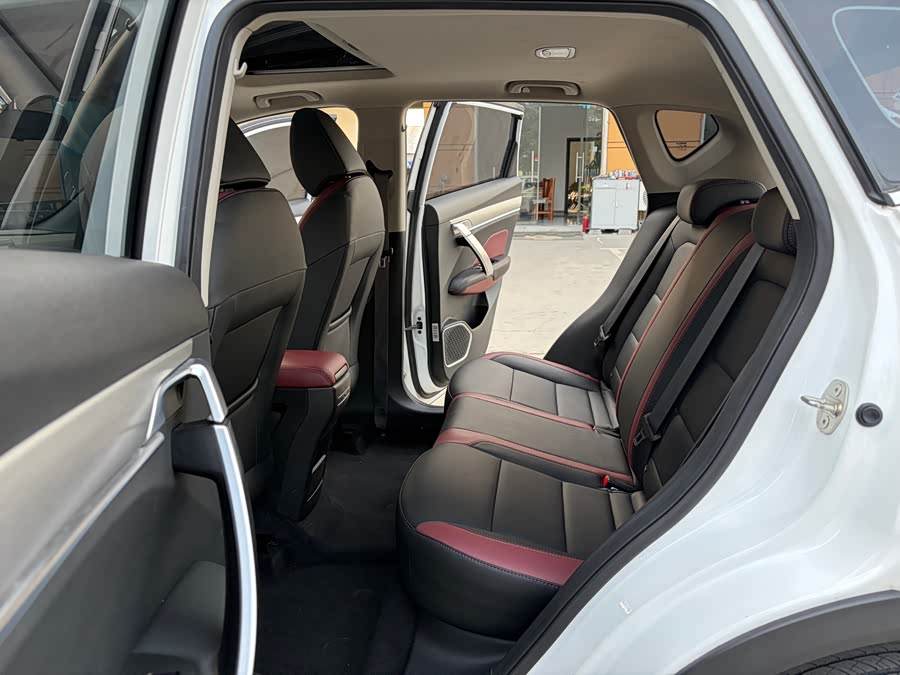 GEELY Coolray 2021 car image #13