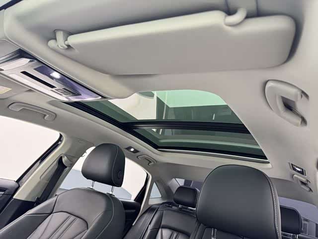 Volkswagen Passat 2023 imagen de coche #13