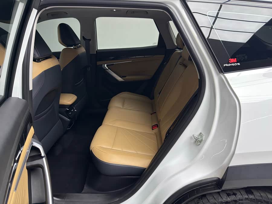 GEELY Boyue L 2022 car image #13