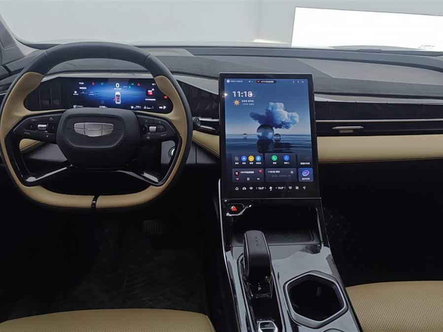 GEELY Boyue L 2023 car image #13