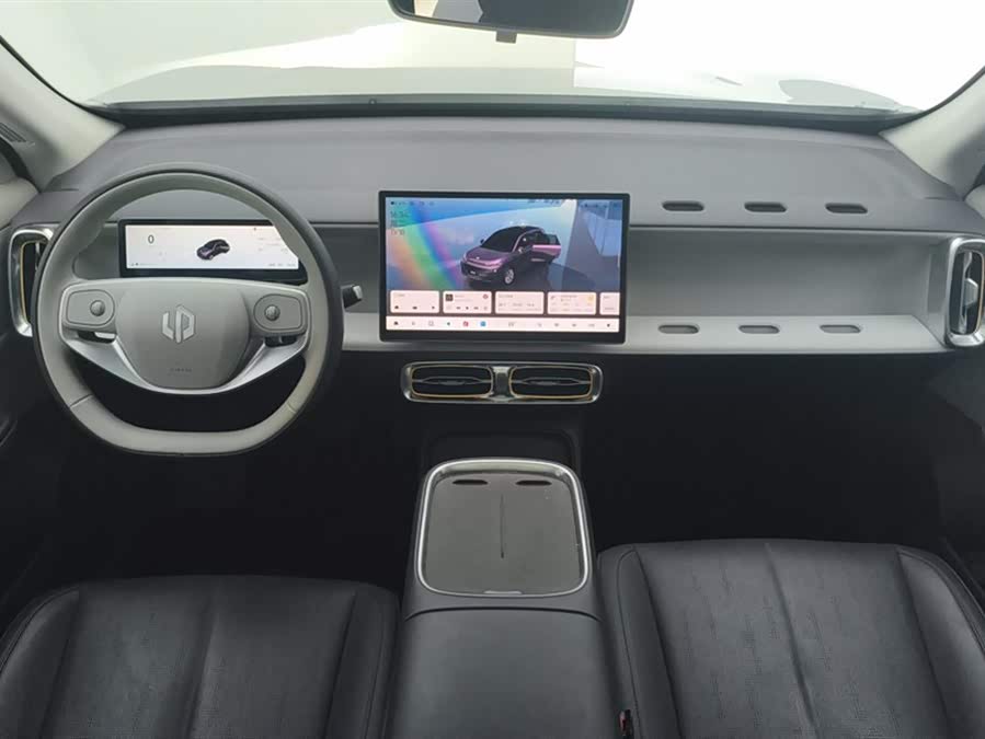 零跑汽车 零跑B10 2025 汽车图片 #13