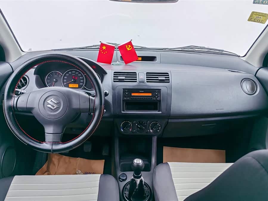 铃木 雨燕 2017 汽车图片 #13