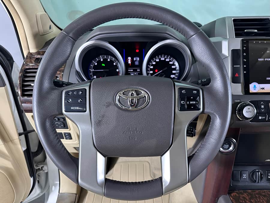 Toyota Land Cruiser Prado 2015 immagine di auto #13