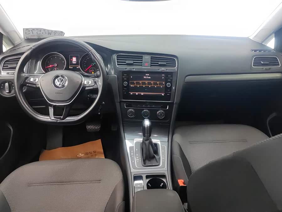 Volkswagen Golf (Imported) 2019 image de voiture #13