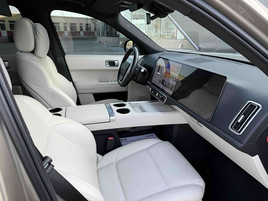 Li L9 2022 #13 Li L9 2022 car image #13