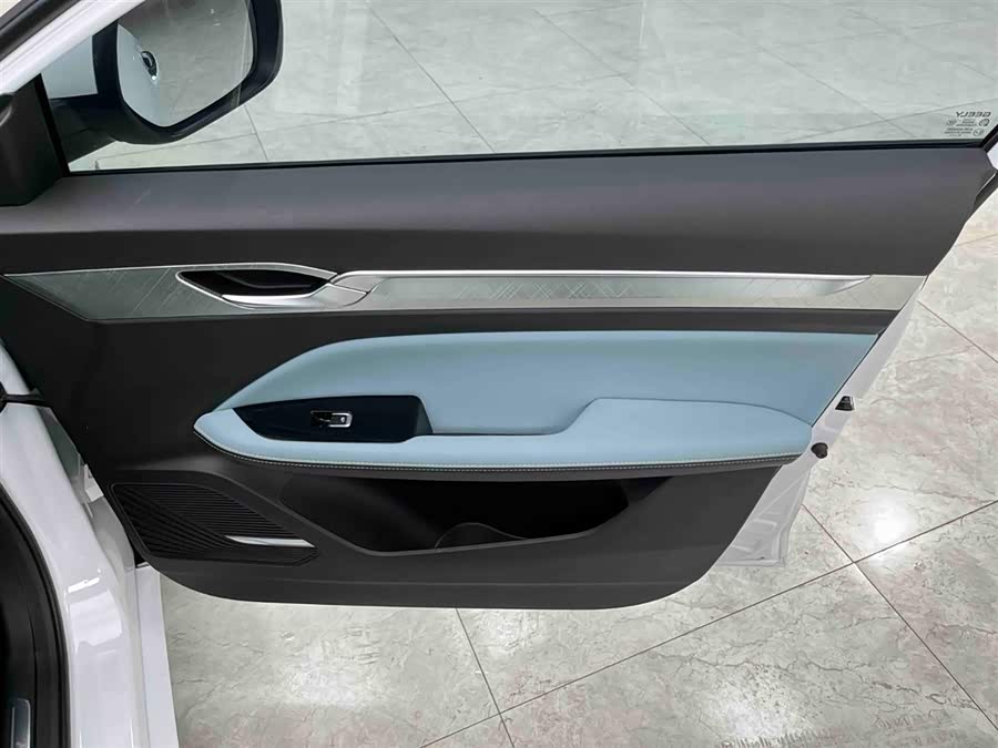 GEELY Emgrand L 2022 صورة سيارة #13