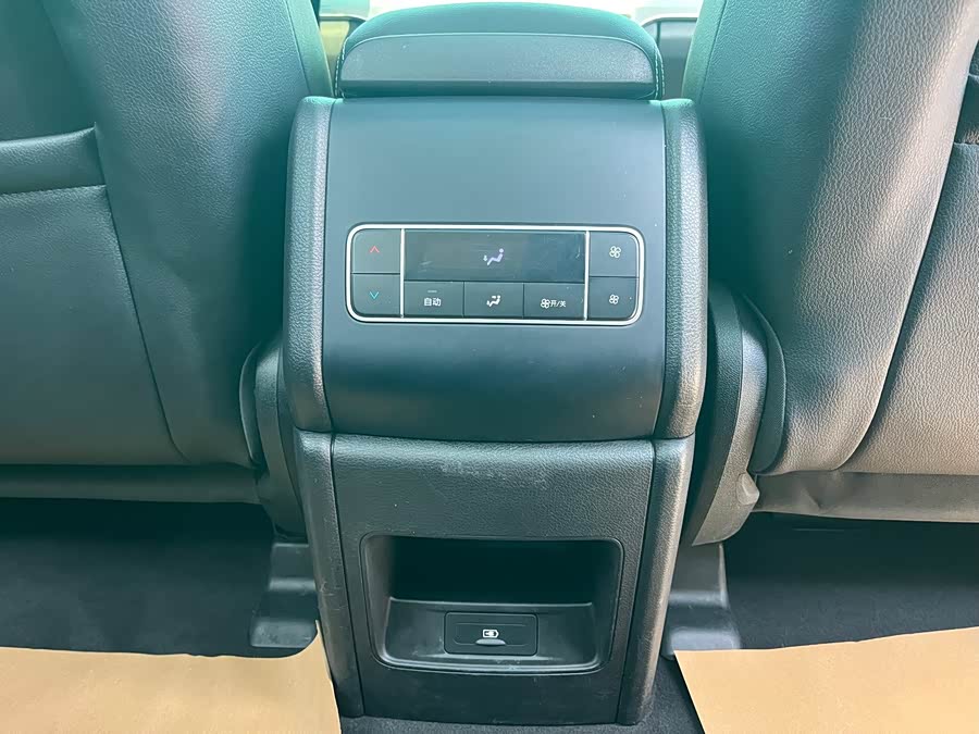 BYD Tang 2018 car image #13