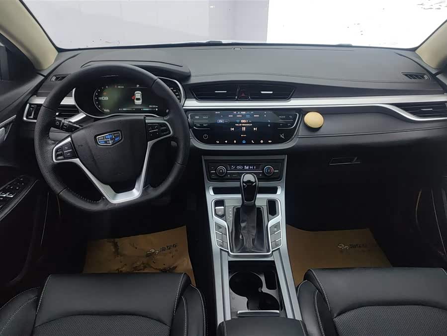 GEELY Emgrand 2018 immagine di auto #13