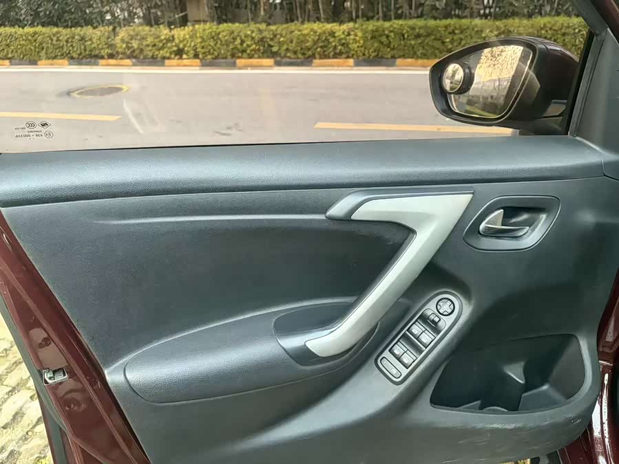 Citroen C3-XR 2017 car image #13