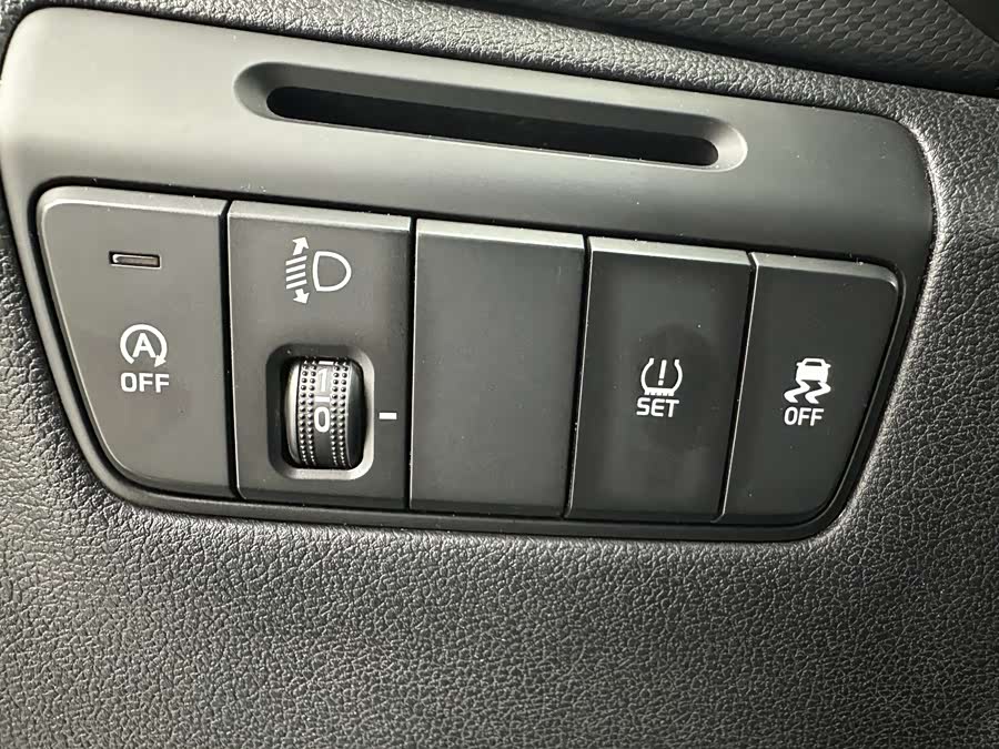 Hyundai ix25 2021 car image #13