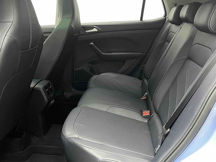 Volkswagen Tiguan L 2022 #13 Volkswagen Tiguan L 2022 car image #13