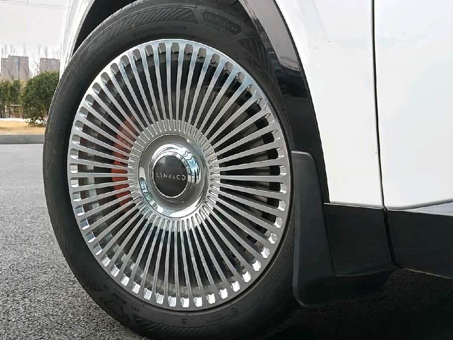 Lynk & Co 900 2025 immagine di auto #13