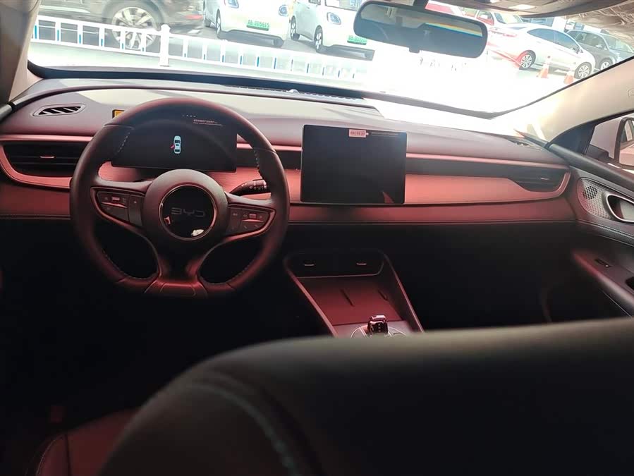 BYD Seal 05 DM-i 2025 car image #13