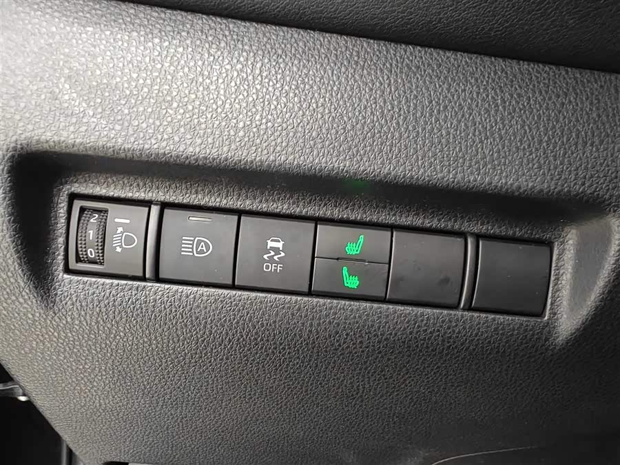 Toyota Harrier 2023 car image #13