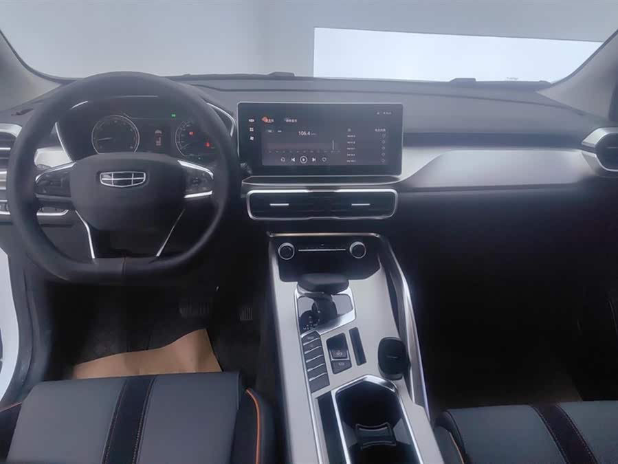 GEELY Coolray 2023 car image #13