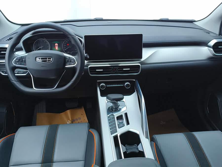 GEELY Coolray 2025 car image #13