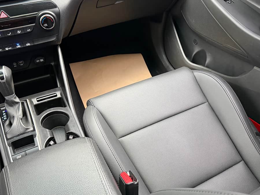 Hyundai Tucson 2016 car image #13