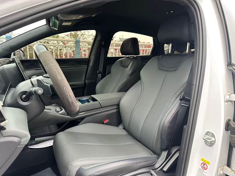 BYD Qin L 2025 immagine di auto #13