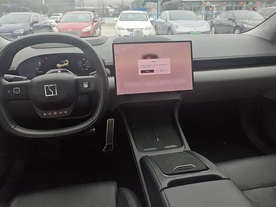 极氪 极氪007 2023 汽车图片 #13