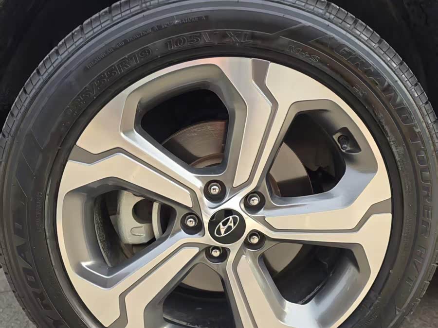 Hyundai Santa Fe 2020 immagine di auto #13