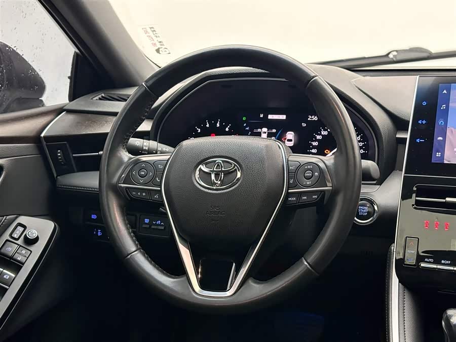 Toyota Avalon 2023 car image #13