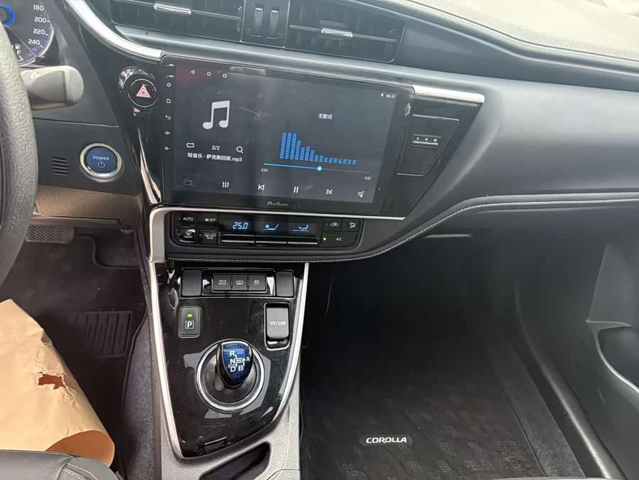 Toyota Corolla Hybird E+ 2022 car image #13