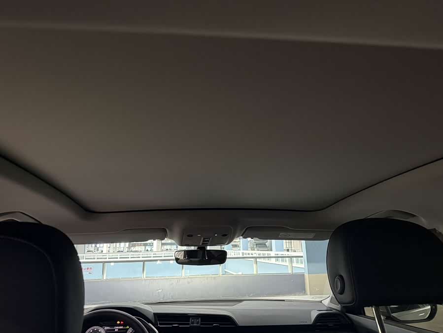Audi Q3 2023 car image #13