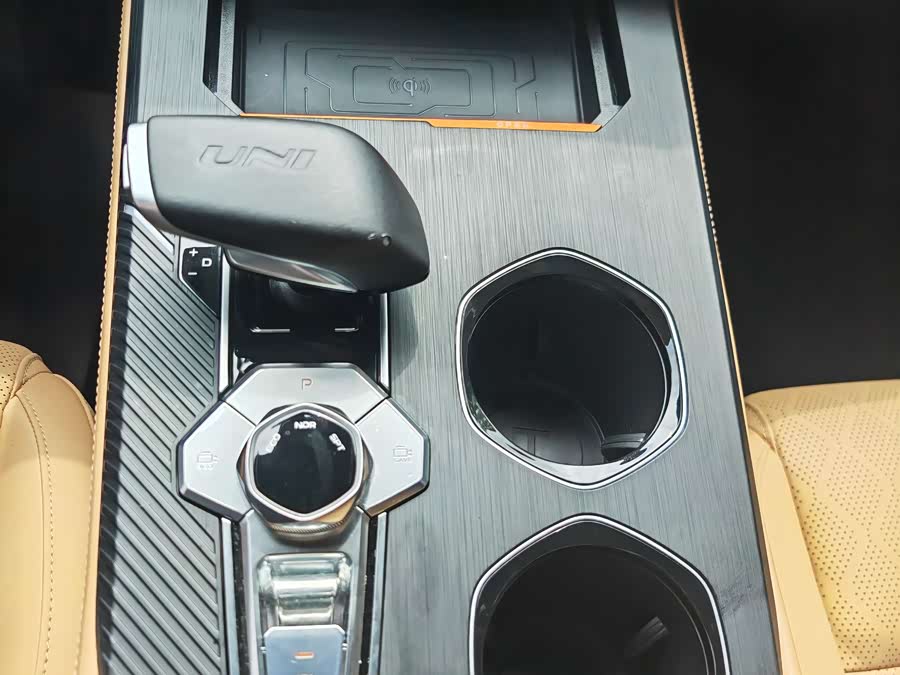 Changan UNI-K 2021 immagine di auto #13