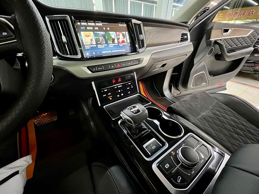 HongQi H5 2024 car image #13