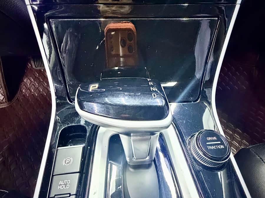 Kia Seltos 2023 imagen de coche #13